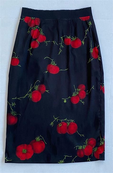 like dolce&gabbana red dolce & gabbana tomato-print skirt buy|what is dolce and gabbana.